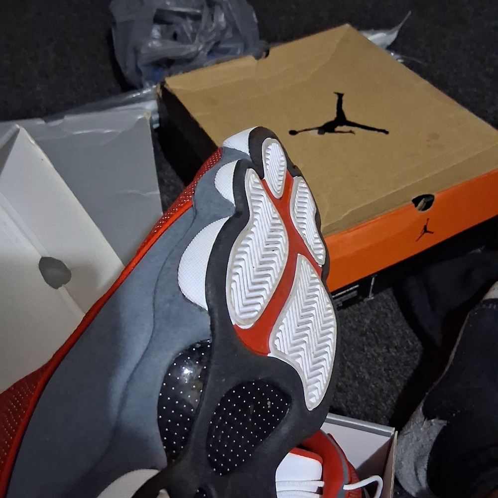 Jordan Athletic Shoes Red and Gray - Picture 3 of 4